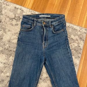 Zara Jeans - ZARA Medium Wash Denim- high-rise Zara Jeans - ZARA Medium Wash Denim- high-rise